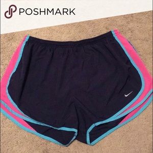 Nike Tempo Shorts (Women’s Size XL)